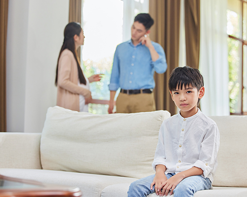 老公出轨生子原配应该怎么办